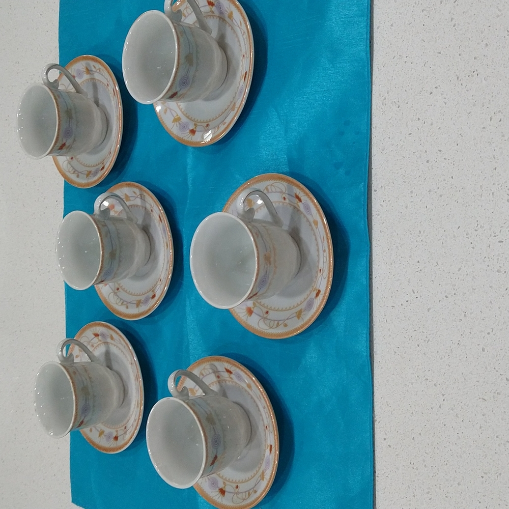 Vintage Elegance Wincy porcelain espresso set